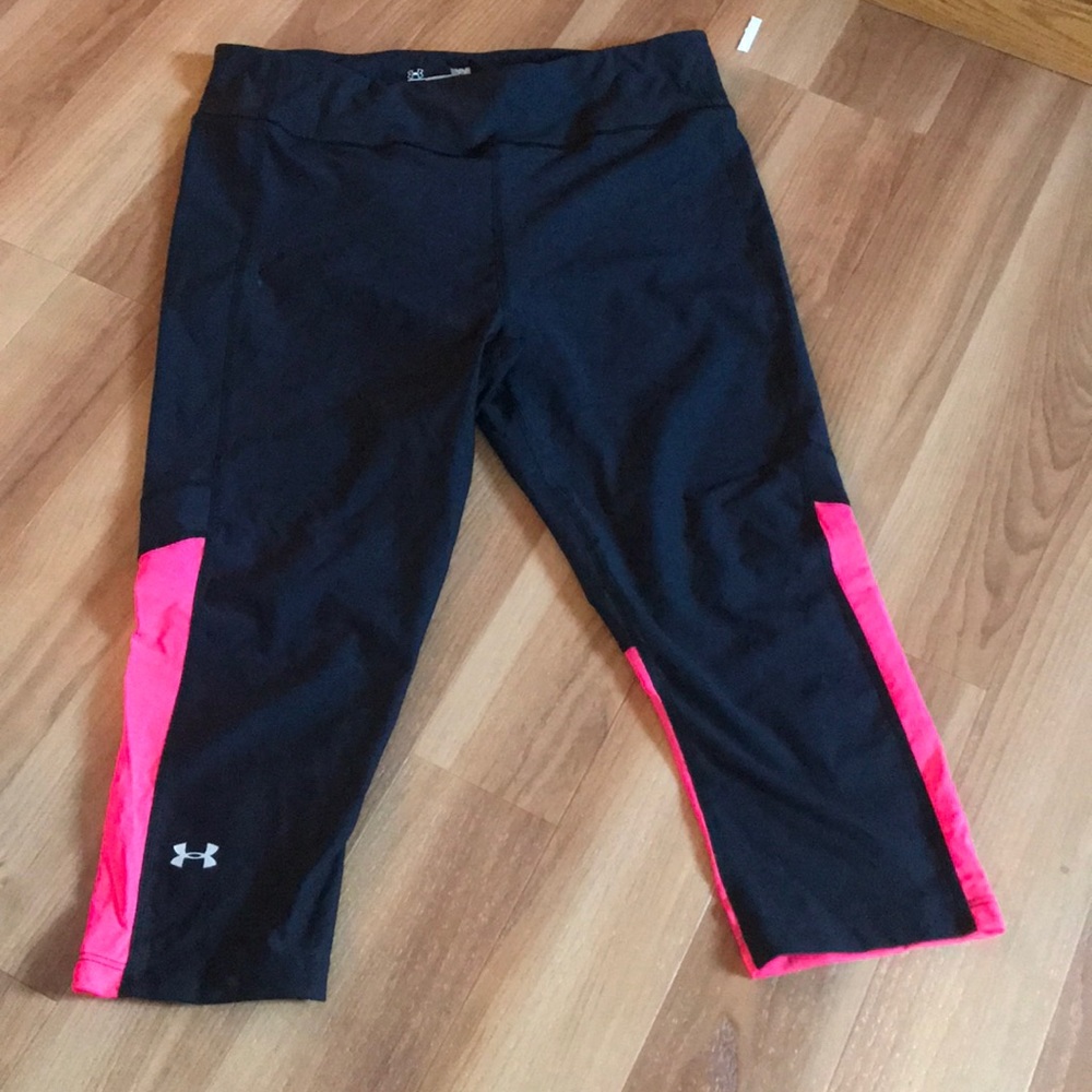 Need armour crop leggings